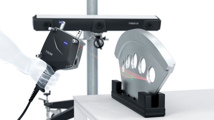 Working hand in hand: Thanks to a seamless shared workflow, ZEISS T-SCAN hardware and GOM Inspect Suite software deliver fully traceable measurement results.