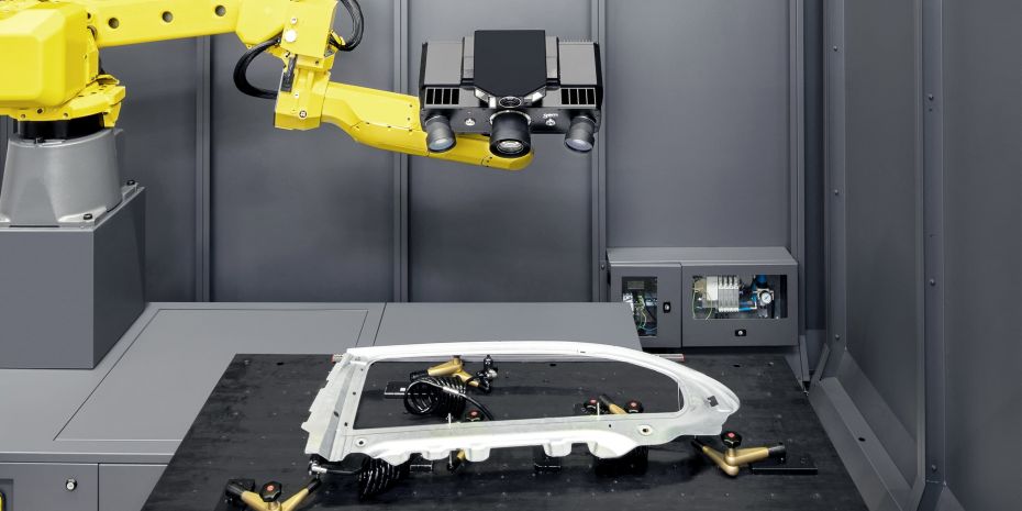 Even flexible components can be digitized without physical clamping. The Universal Pneumatic Device measures parts without clamping them in position.
